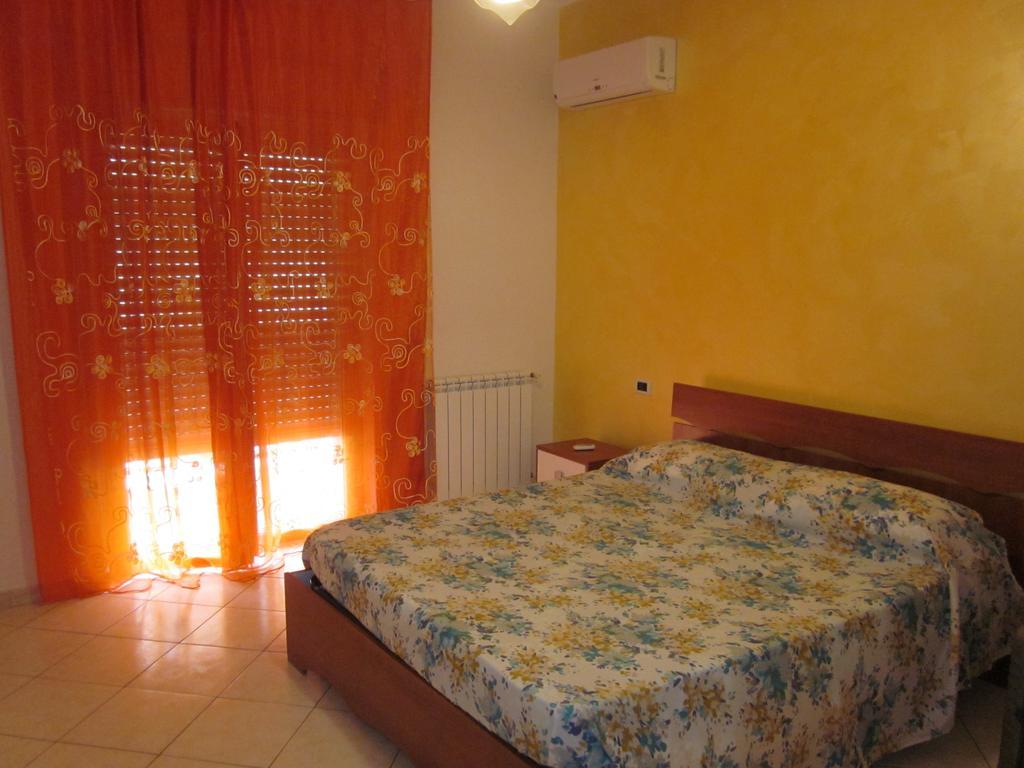 Appartamento Vallone Petrara ريجّو دي كالابريا الغرفة الصورة